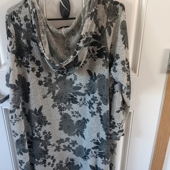 Cardigan - Picture 3 of 3